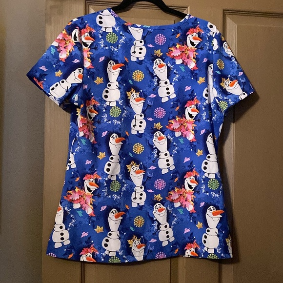 Disney Frozen II (2) Fall/Winter Scrub Top Like New! - Picture 3 of 4
